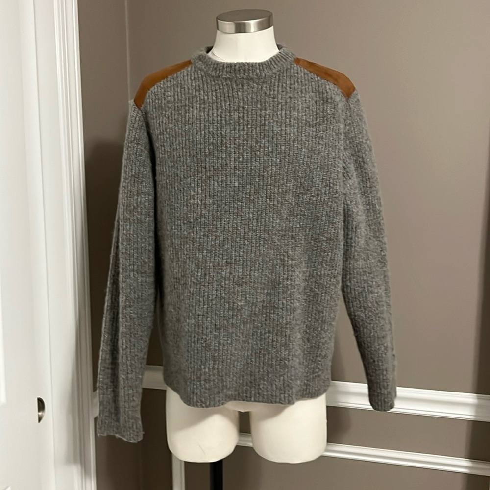 Suede shoulder patched Shetland wool sweater